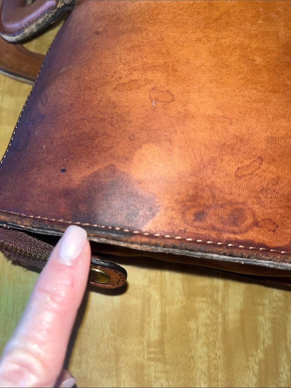 Source Unknown Tan Leather Briefcase - Classic Men’s Carryall